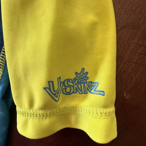 2T SHARKS Swimwear Lot Boys Swim Trunks Rashguard UV Skins Carters Toddler 3 PC - Picture 4 of 9